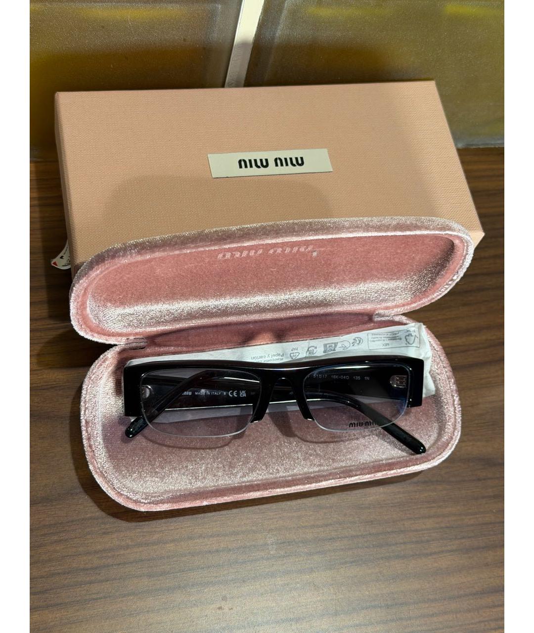 MIU MIU Черные пластиковые солнцезащитные очки, фото 3