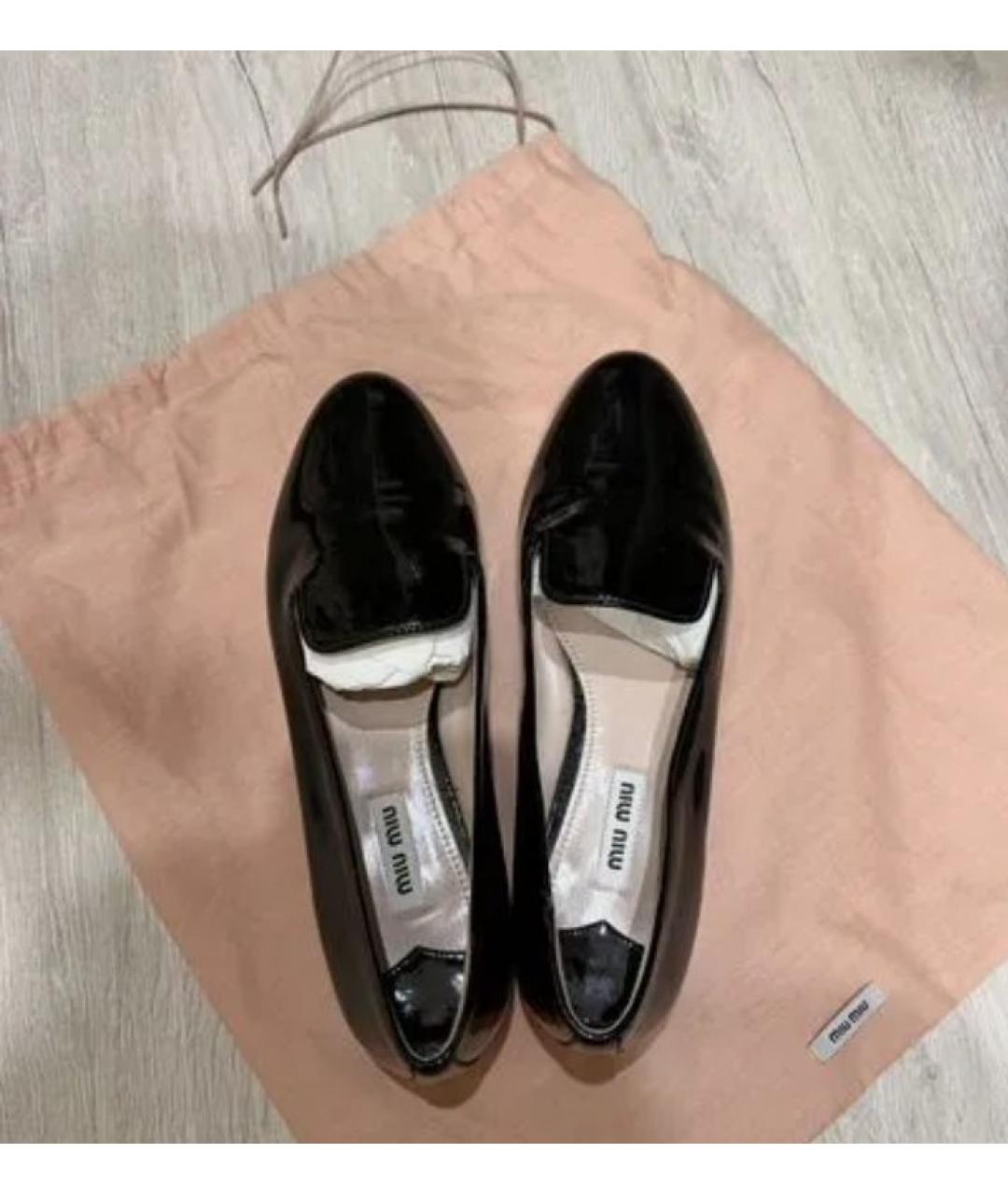 MIU MIU Черные лоферы из лакированной кожи, фото 4