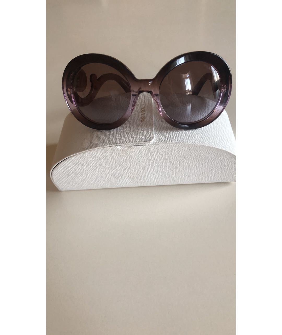 PRADA Фиолетовые пластиковые солнцезащитные очки, фото 3