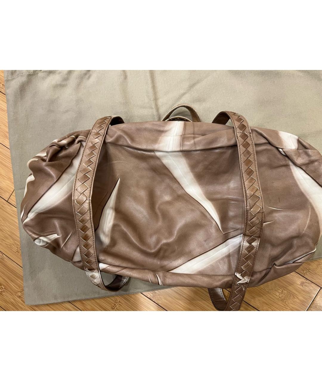 BOTTEGA VENETA Бежевая кожаная сумка тоут, фото 5