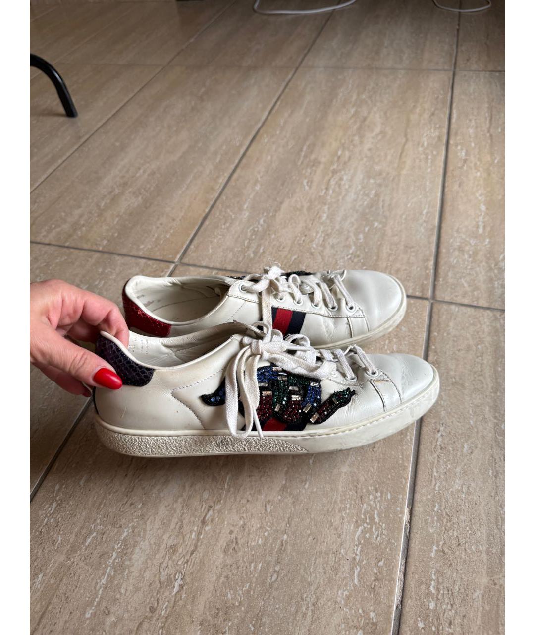 GUCCI Белые кеды из лакированной кожи, фото 9