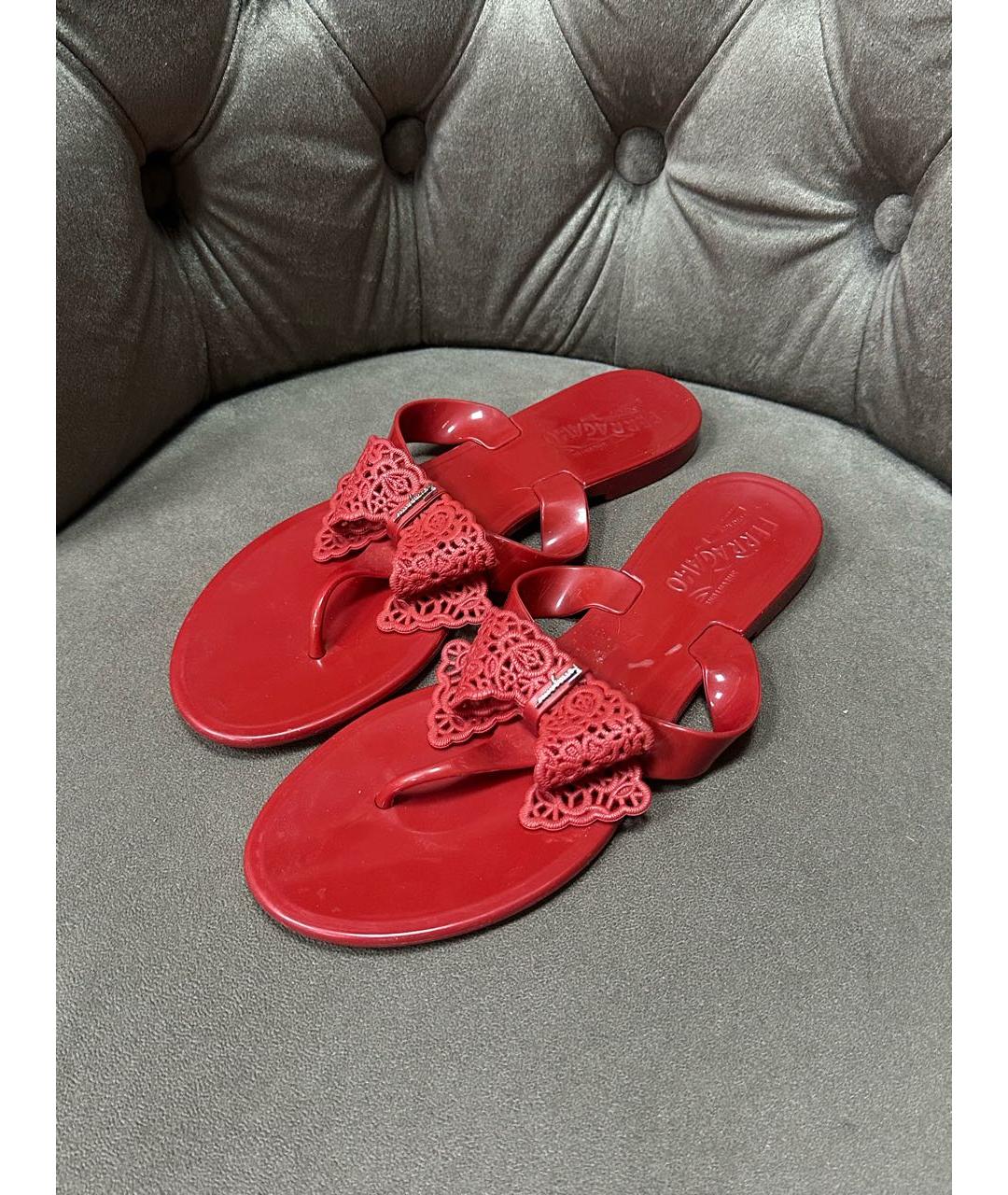 FERRAGAMO Красные шлепанцы, фото 2