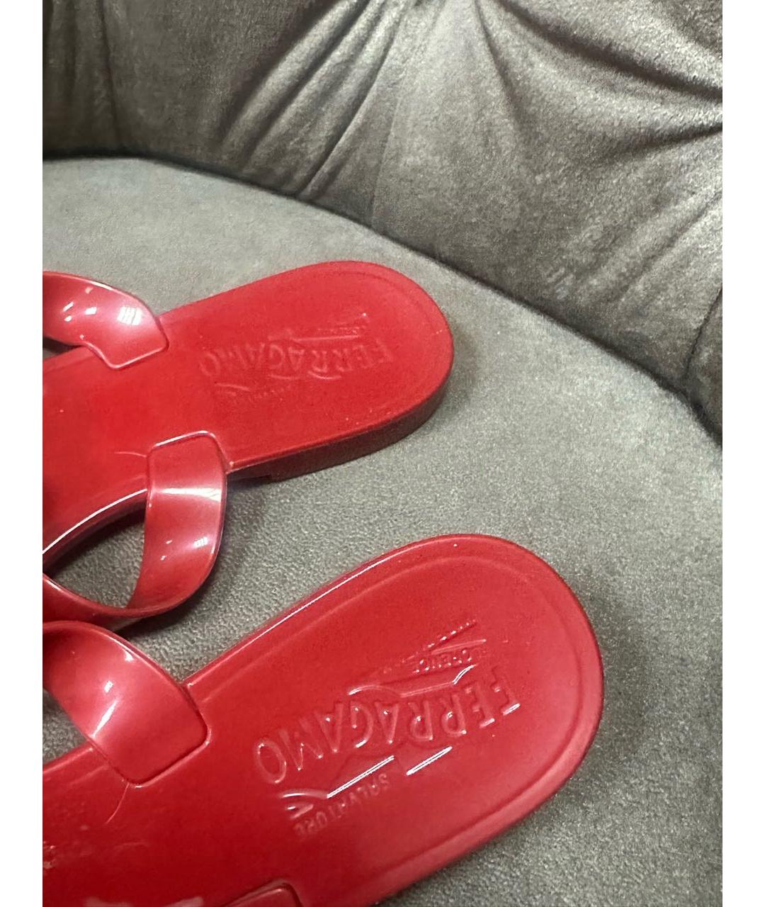 FERRAGAMO Красные шлепанцы, фото 3