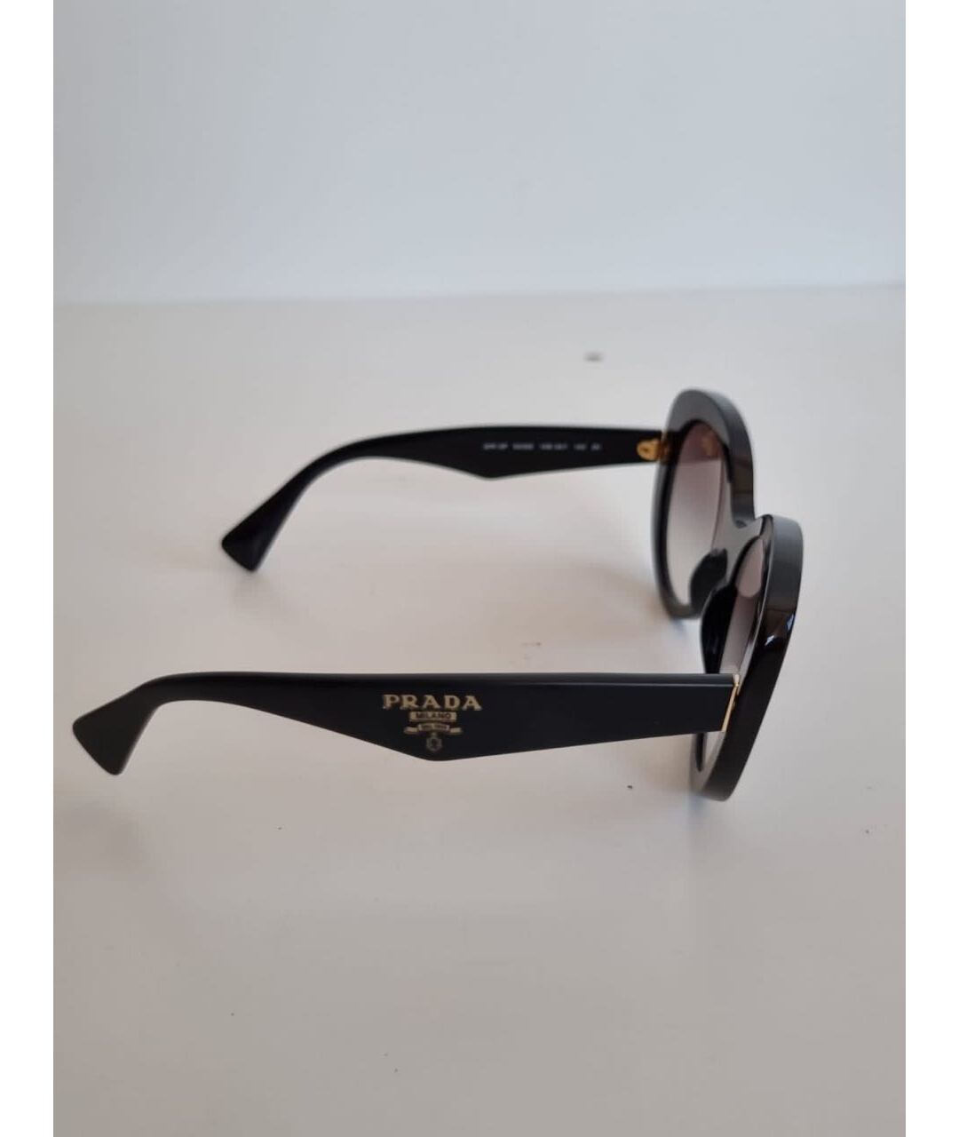PRADA Черные солнцезащитные очки, фото 5