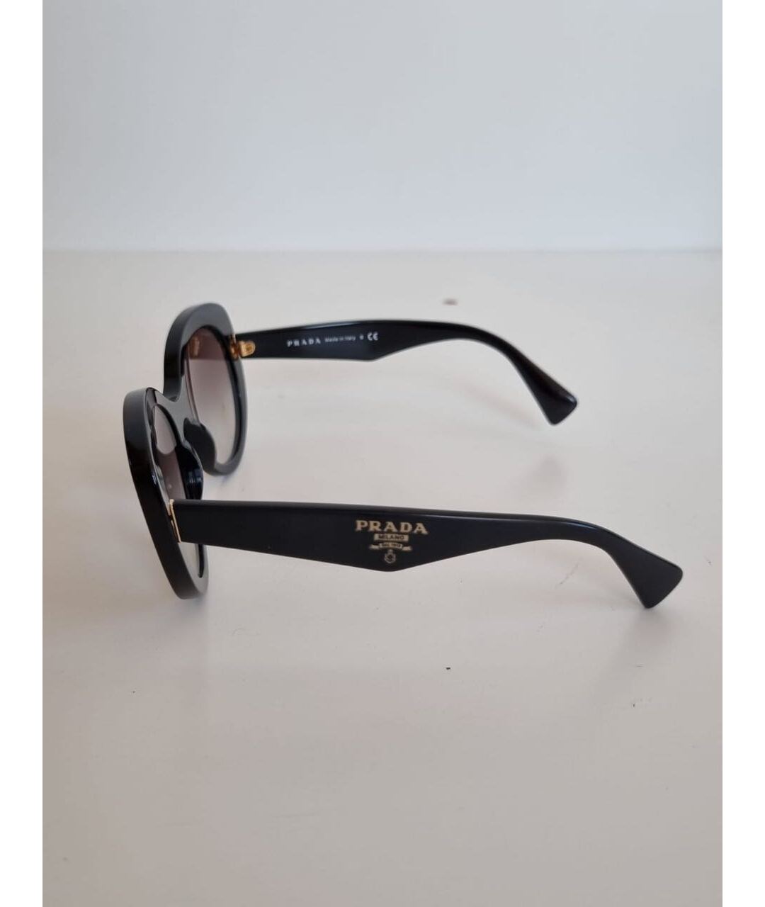 PRADA Черные солнцезащитные очки, фото 3