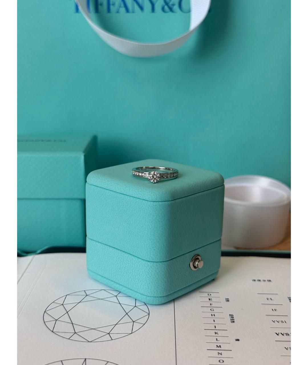 TIFFANY&CO Белое платиновое кольцо, фото 6