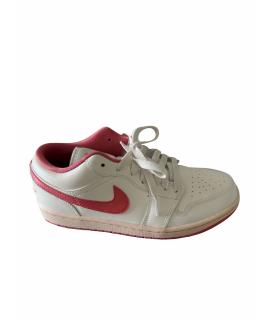NIKE Кроссовки