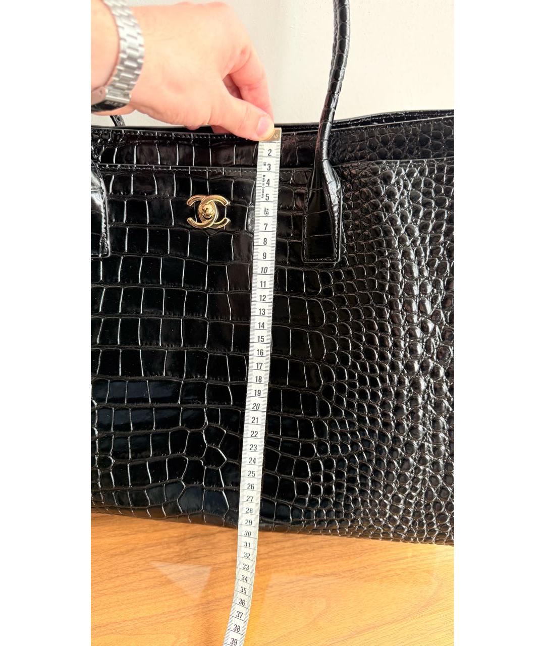 CHANEL Черная кожаная сумка тоут, фото 4