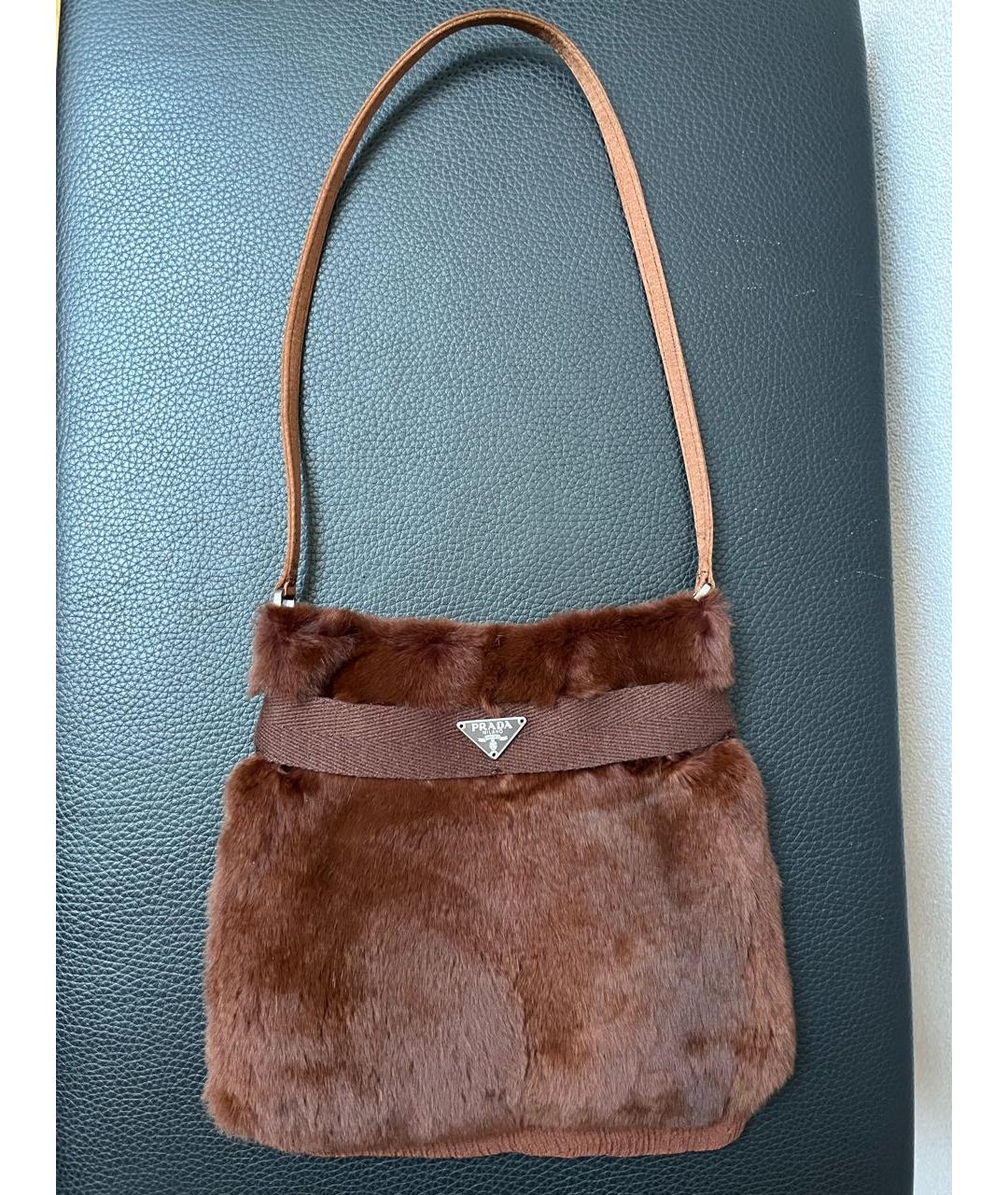 PRADA Коричневая меховая сумка с короткими ручками, фото 7