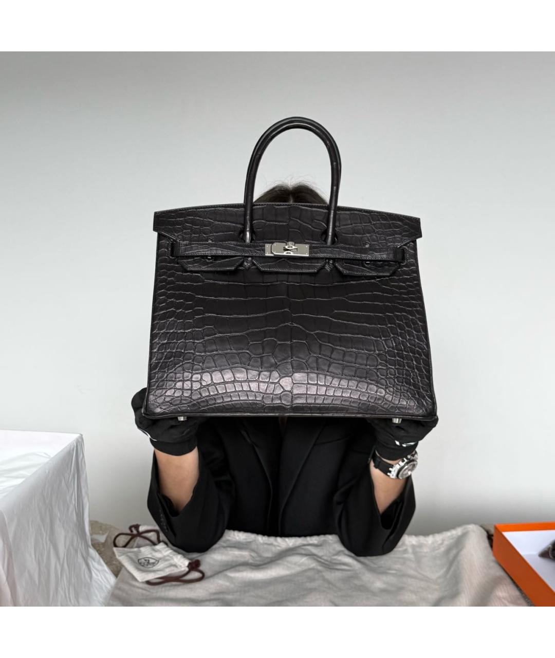 HERMES Черная сумка с короткими ручками из экзотической кожи, фото 4