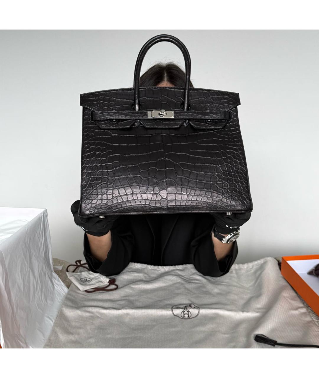 HERMES Черная сумка с короткими ручками из экзотической кожи, фото 5