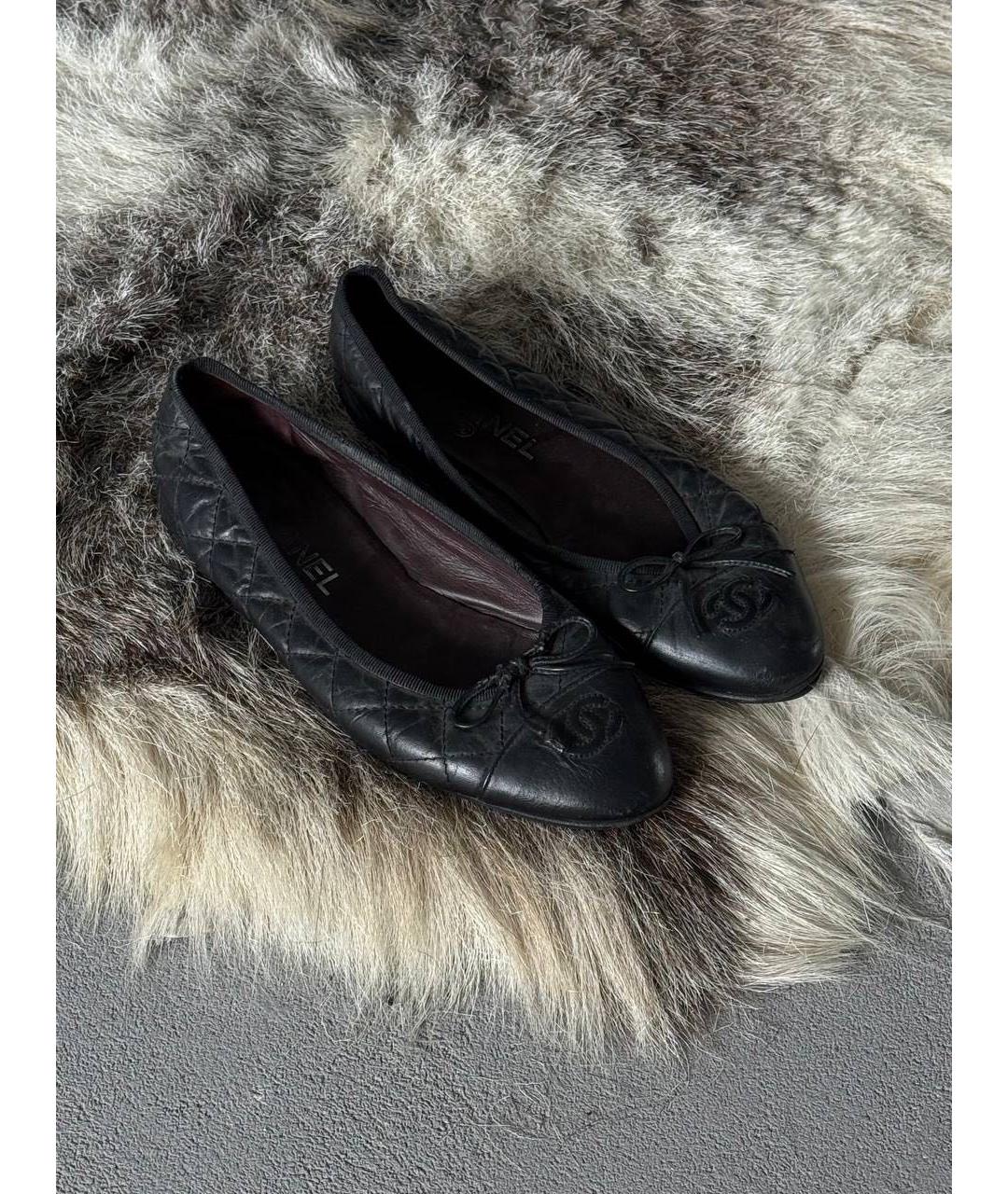 CHANEL Черные кожаные балетки, фото 4