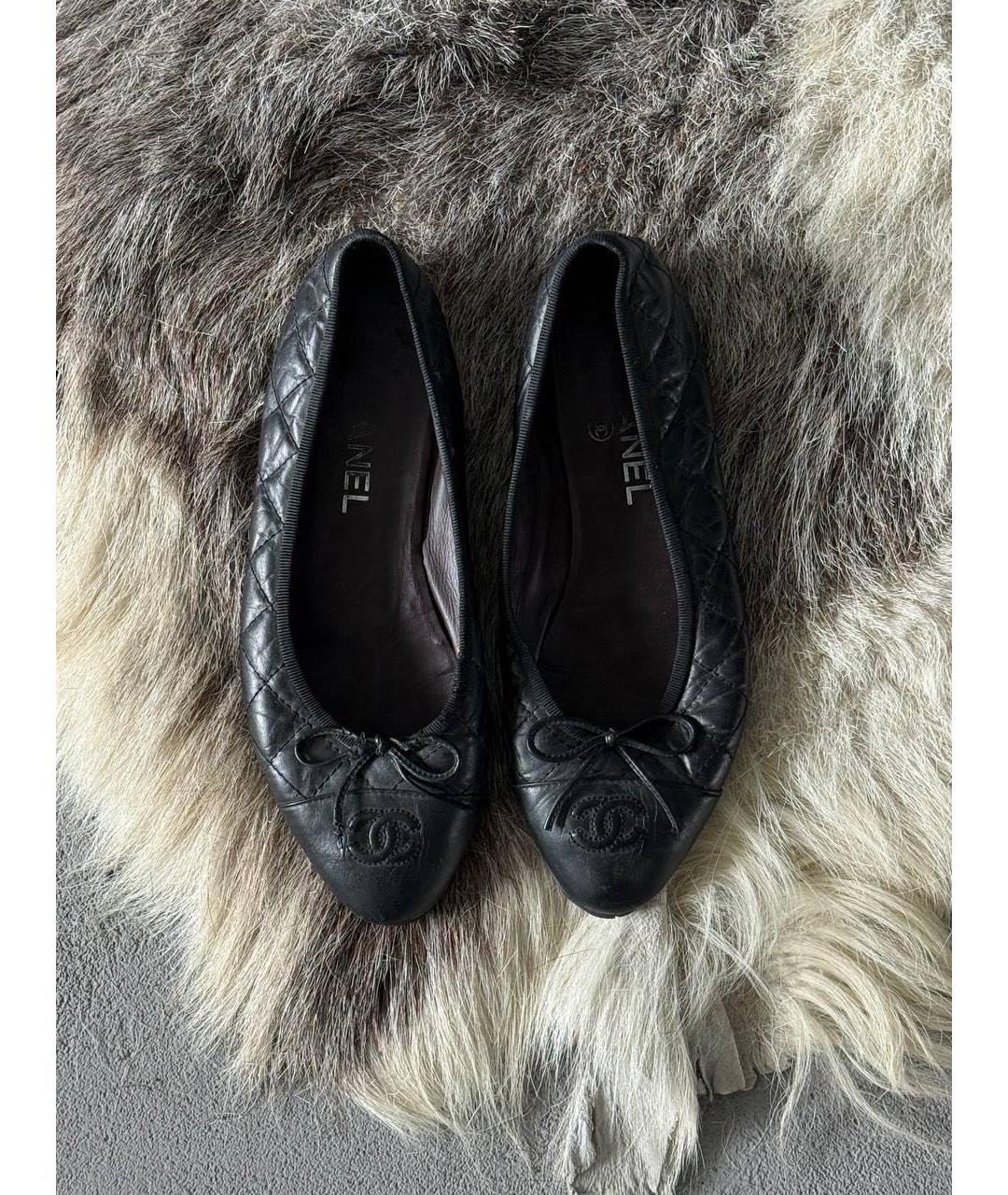 CHANEL Черные кожаные балетки, фото 3