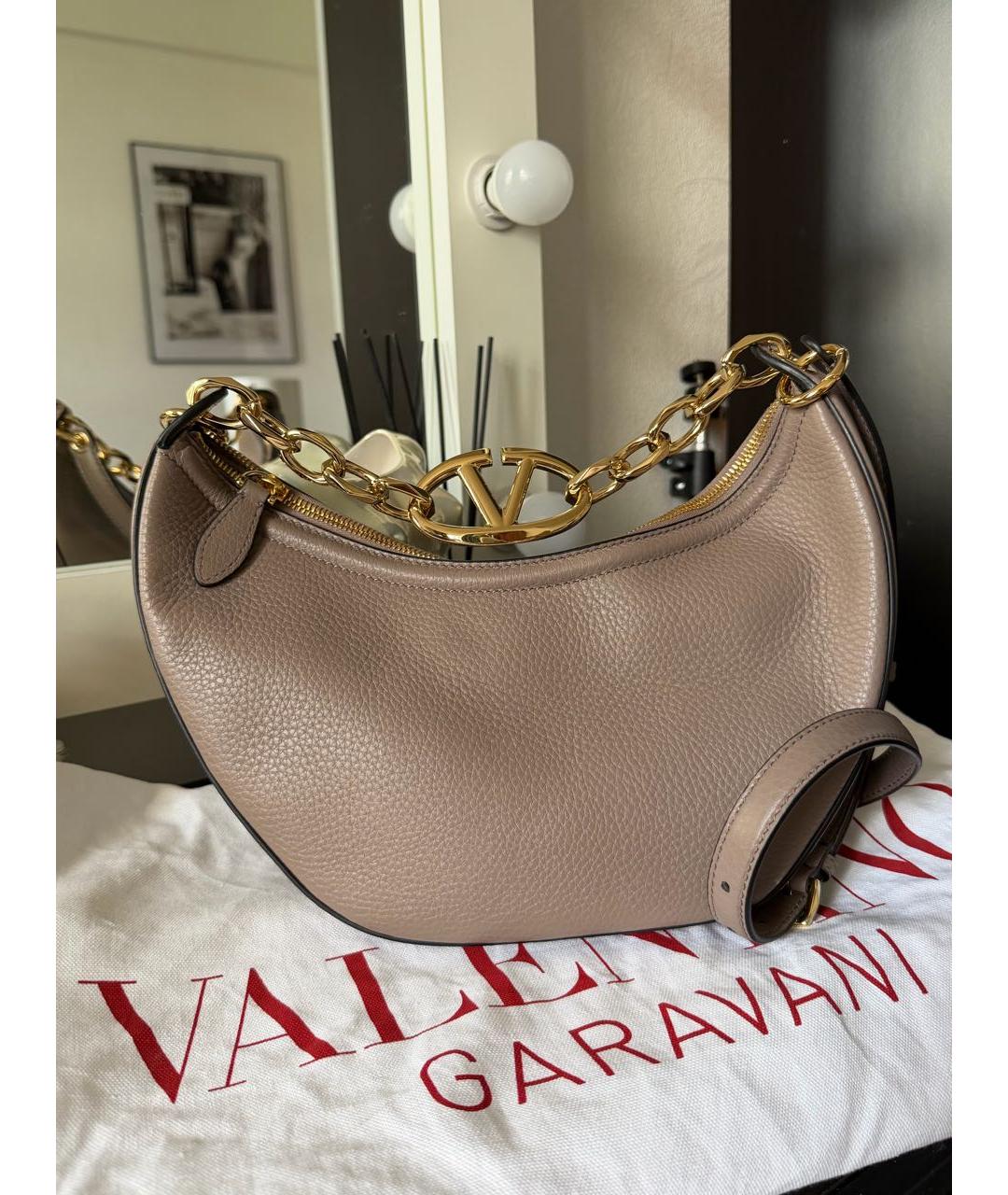 VALENTINO Бежевая кожаная сумка с короткими ручками, фото 6