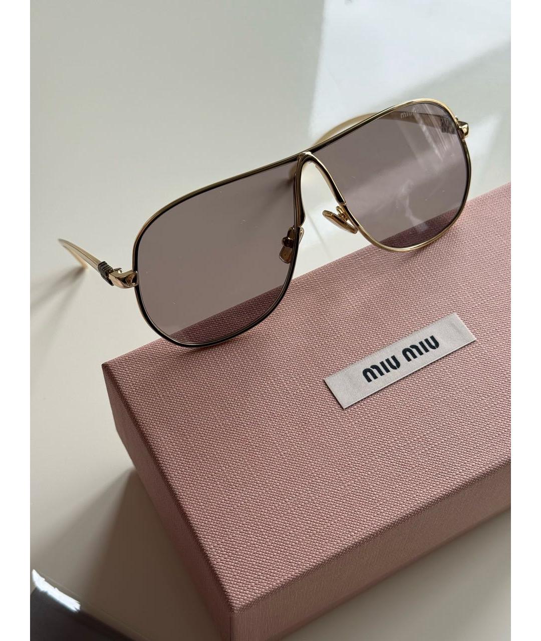 MIU MIU Коричневые металлические солнцезащитные очки, фото 3