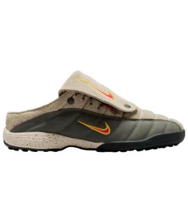 NIKE Кроссовки
