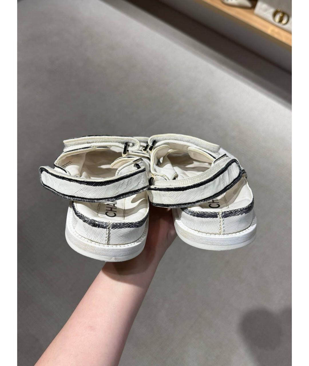 CHANEL Белые текстильные сандалии, фото 4