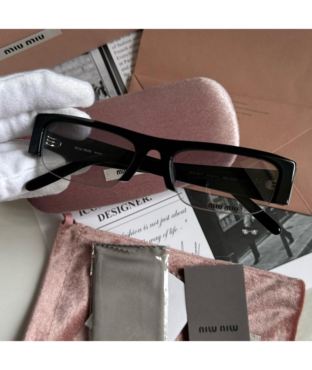 MIU MIU Черные пластиковые солнцезащитные очки, фото 3