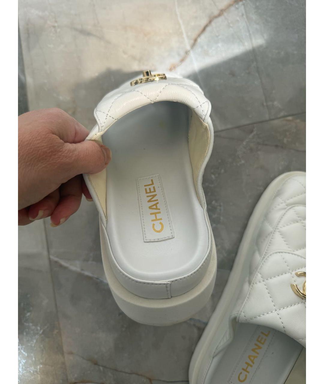 CHANEL Белые кожаные сабо, фото 4