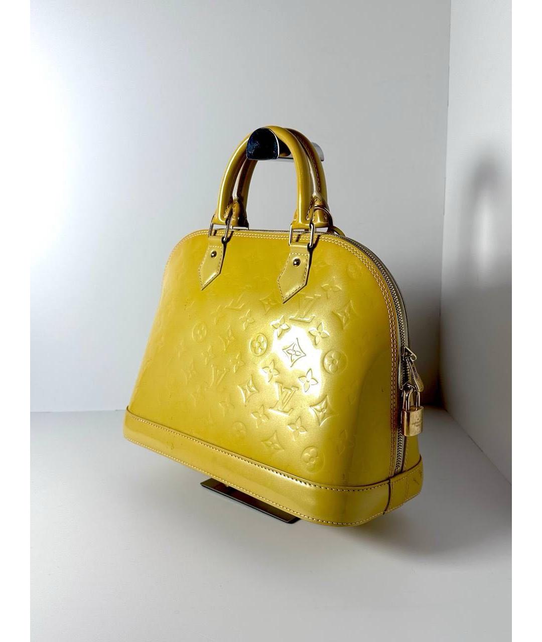 LOUIS VUITTON Желтая сумка с короткими ручками из лакированной кожи, фото 5