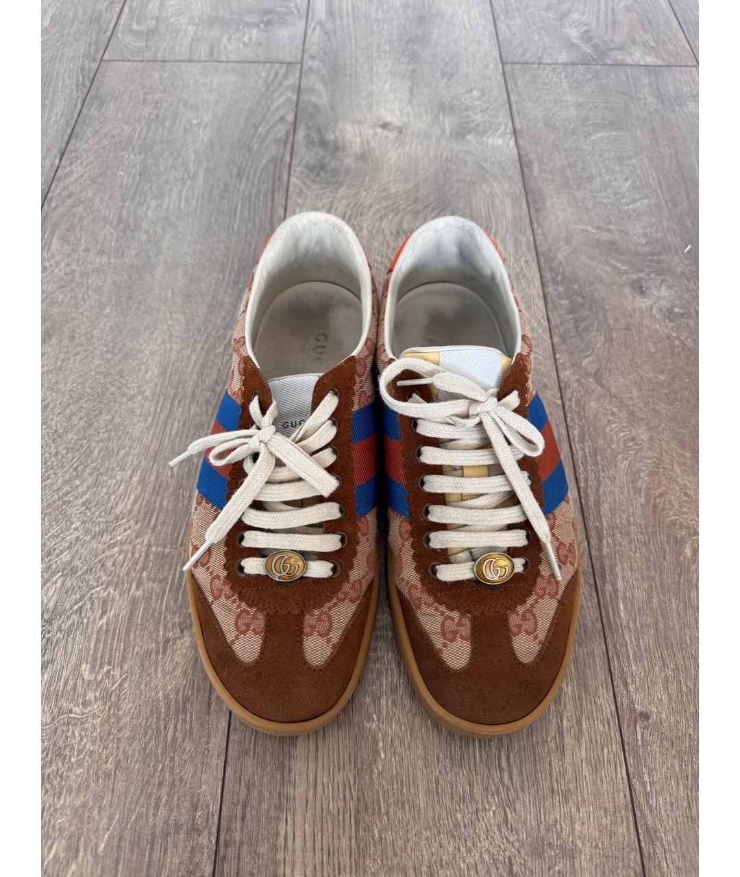 GUCCI Коричневые замшевые низкие кроссовки / кеды, фото 2