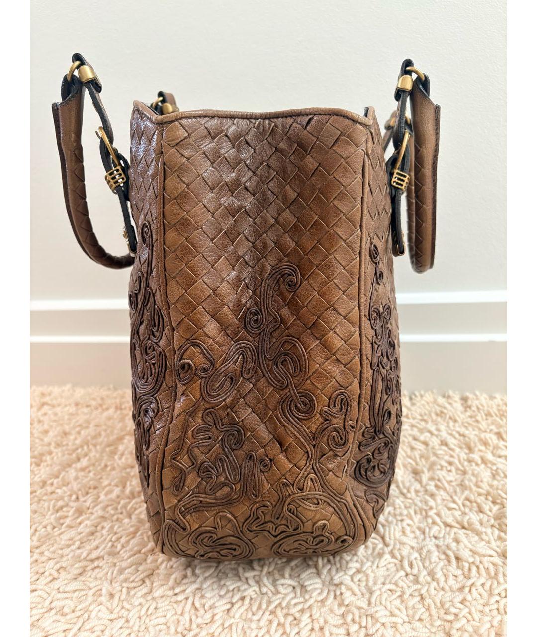 BOTTEGA VENETA Коричневая кожаная сумка с короткими ручками, фото 2