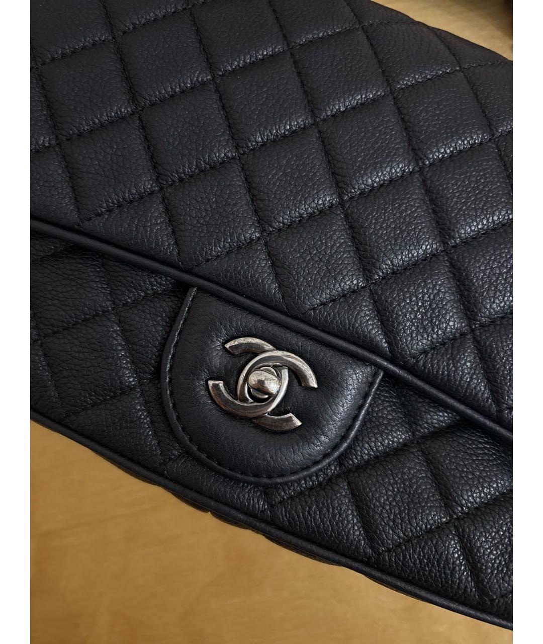 CHANEL Черная кожаная сумка через плечо, фото 4