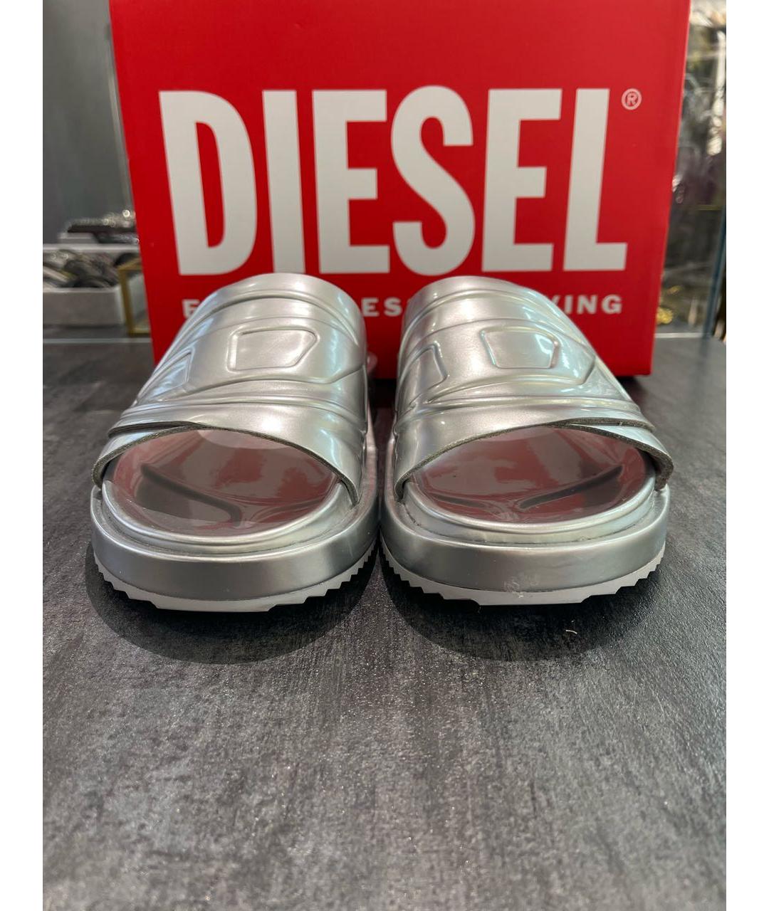 DIESEL Серебряные шлепанцы из лакированной кожи, фото 2