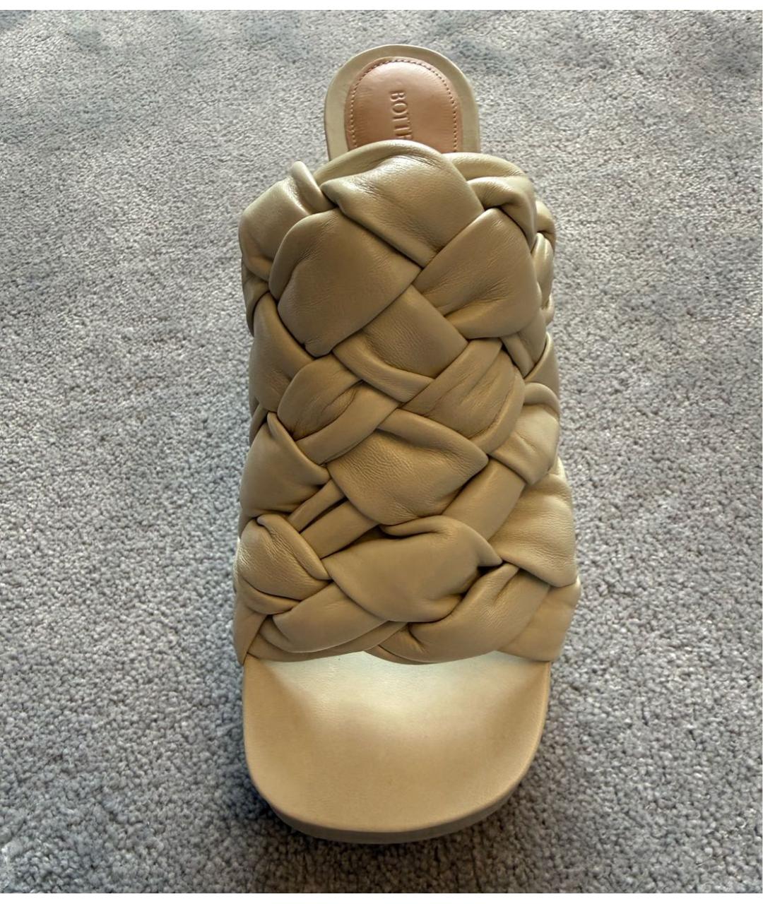 BOTTEGA VENETA Бежевые кожаные мюли, фото 2