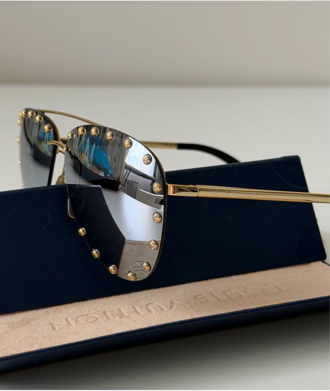LOUIS VUITTON Золотые металлические солнцезащитные очки, фото 3