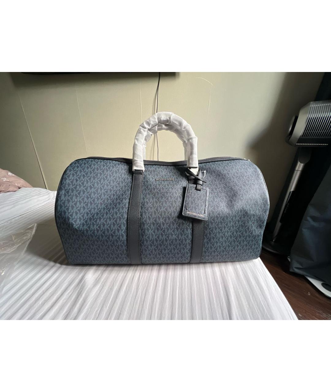 MICHAEL KORS Темно-синяя кожаная дорожная/спортивная сумка, фото 5