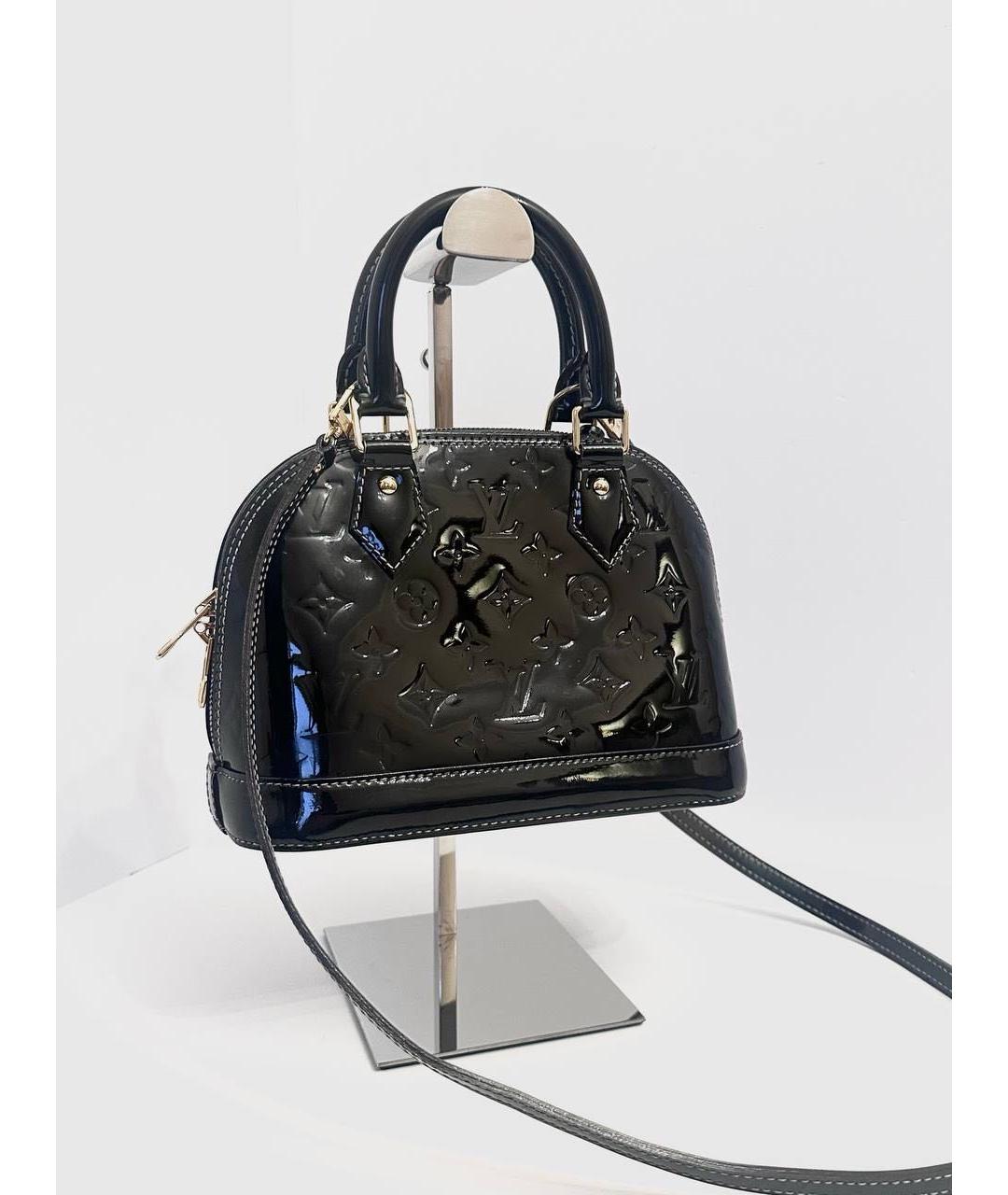 LOUIS VUITTON Черная сумка с короткими ручками из лакированной кожи, фото 4