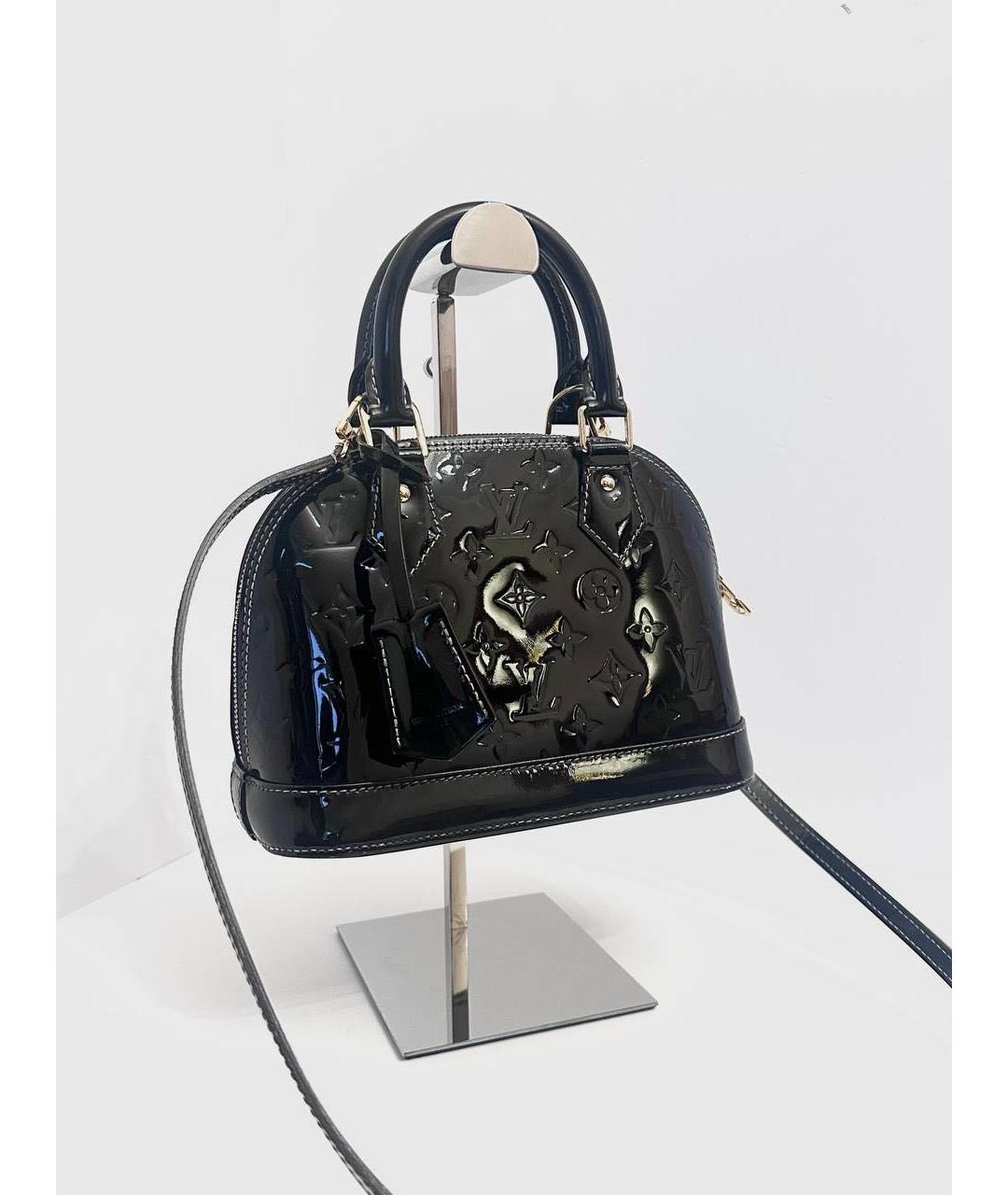 LOUIS VUITTON Черная сумка с короткими ручками из лакированной кожи, фото 7