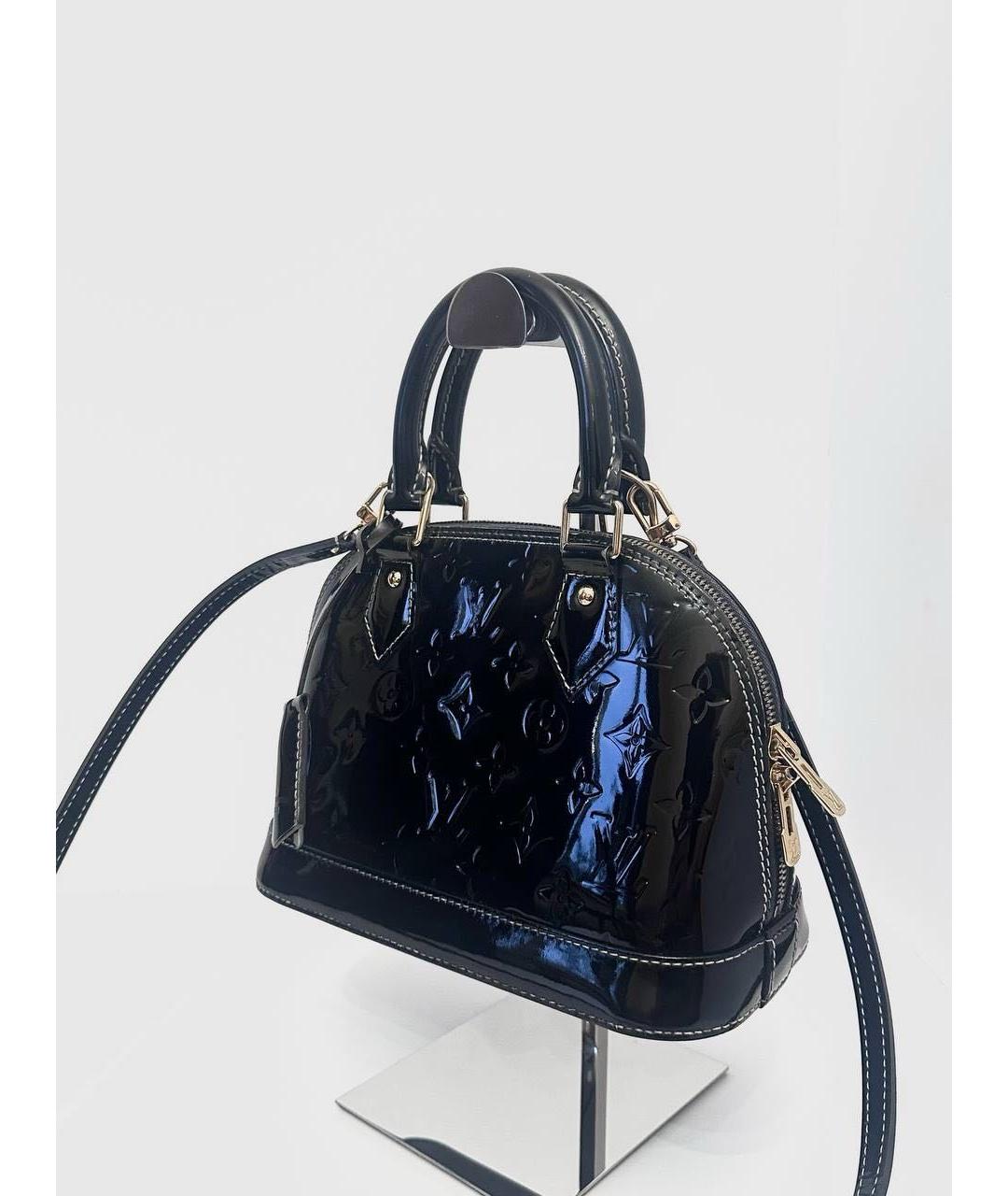 LOUIS VUITTON Черная сумка с короткими ручками из лакированной кожи, фото 2