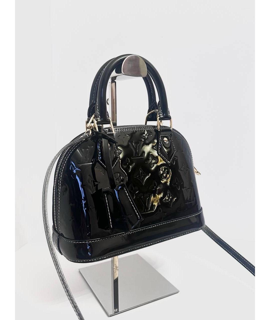 LOUIS VUITTON Черная сумка с короткими ручками из лакированной кожи, фото 8