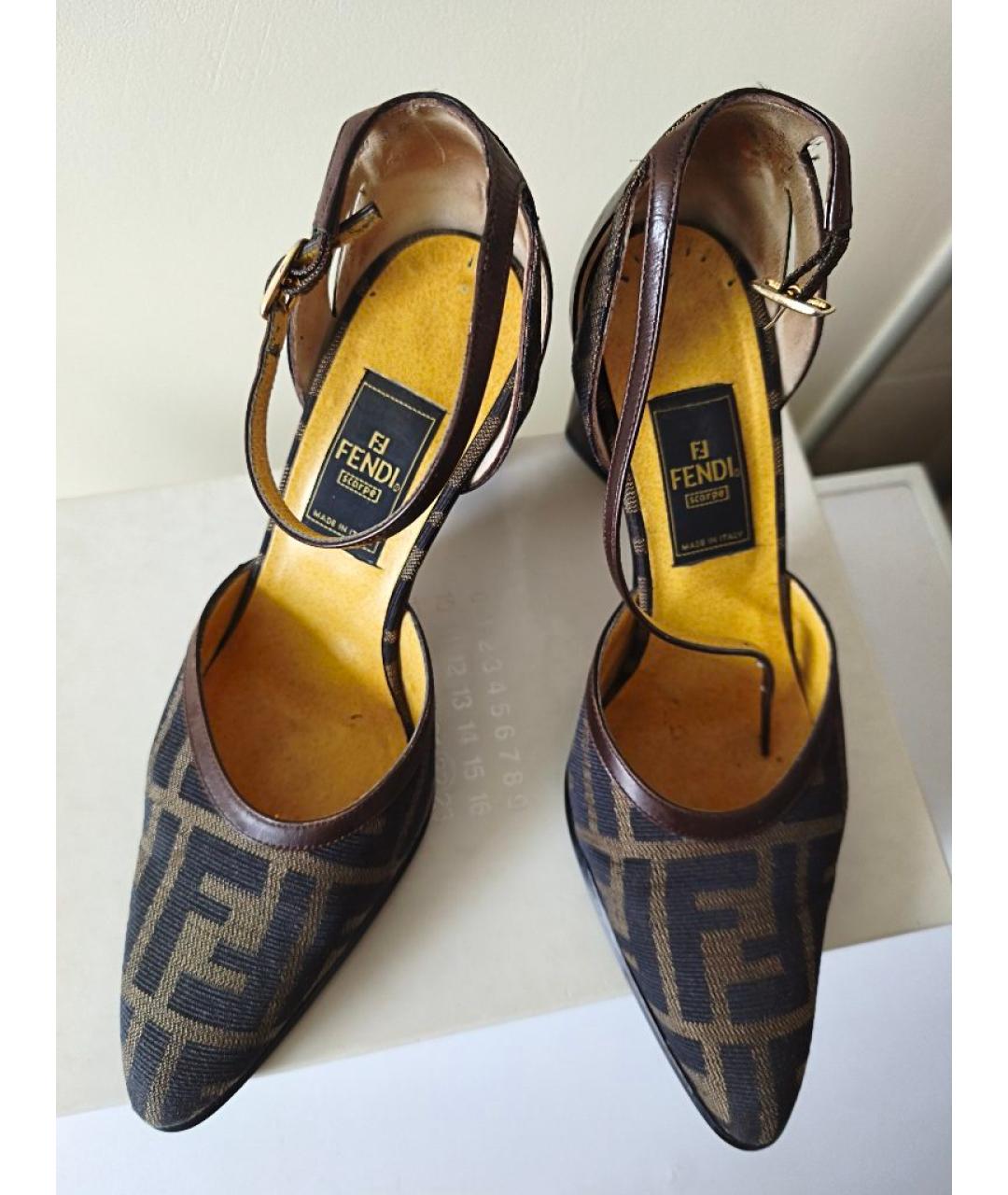 FENDI Коричневые текстильные туфли, фото 5