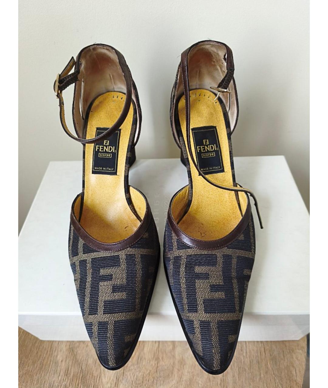 FENDI Коричневые текстильные туфли, фото 2