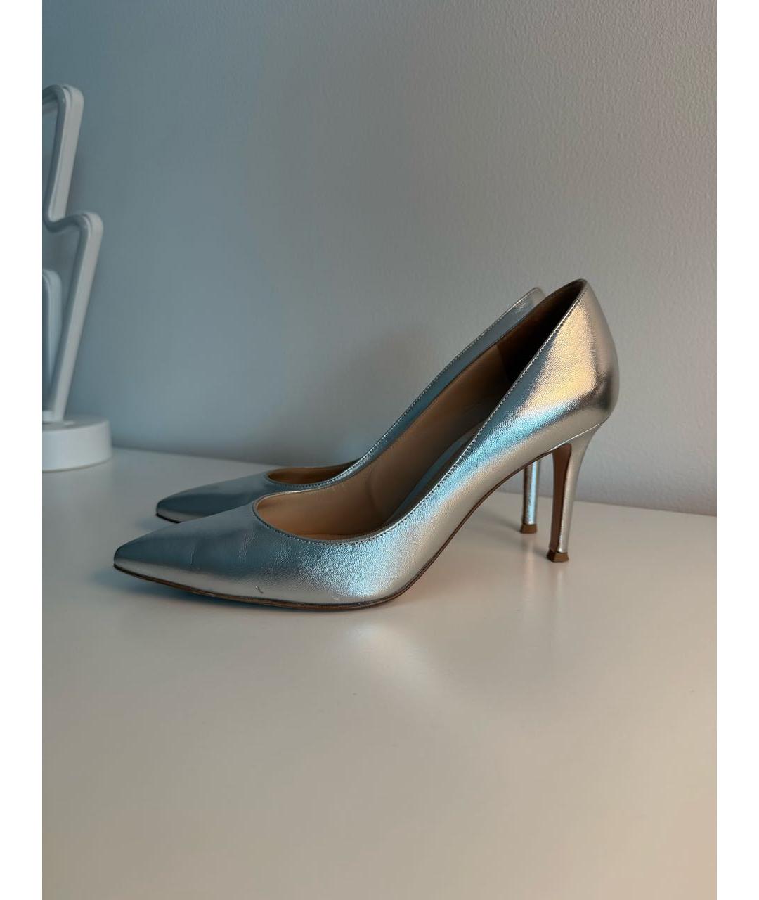 GIANVITO ROSSI Серебряные кожаные туфли, фото 3