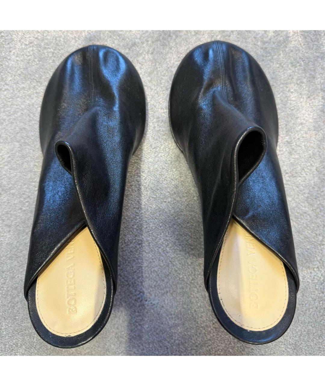 BOTTEGA VENETA Черные кожаные мюли, фото 3