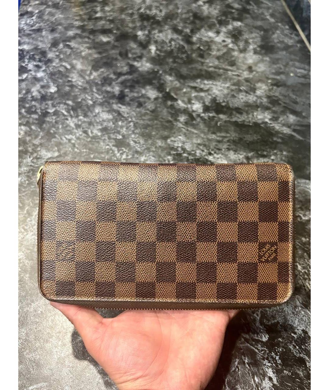 LOUIS VUITTON Коричневый кожаный кошелек, фото 4