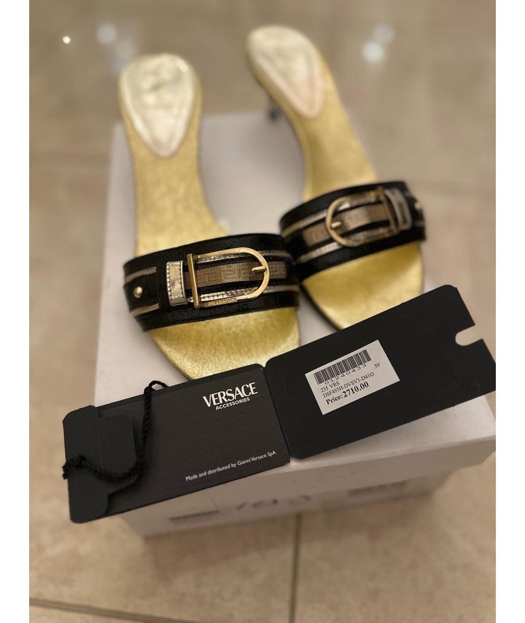 VERSACE Золотые кожаные босоножки, фото 6