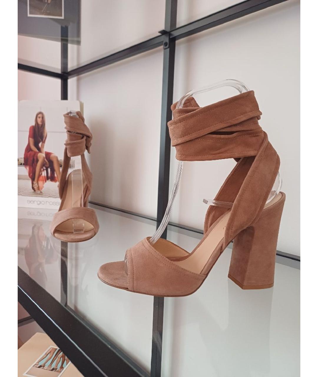GIANVITO ROSSI Коричневые замшевые босоножки, фото 4