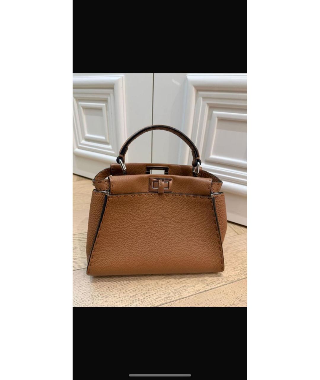 FENDI Коричневая кожаная сумка с короткими ручками, фото 9