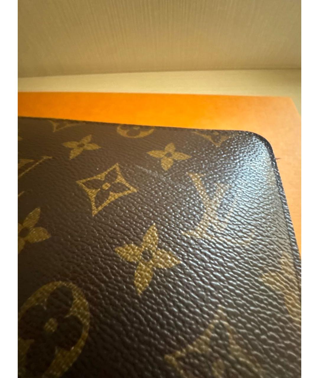 LOUIS VUITTON Коричневый кошелек, фото 5