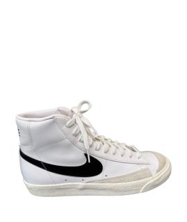 NIKE Кроссовки