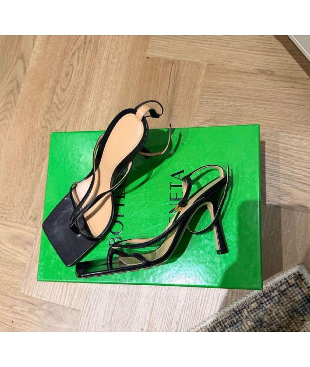 BOTTEGA VENETA Черные кожаные босоножки, фото 5