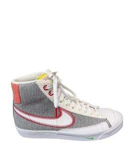 NIKE Кроссовки