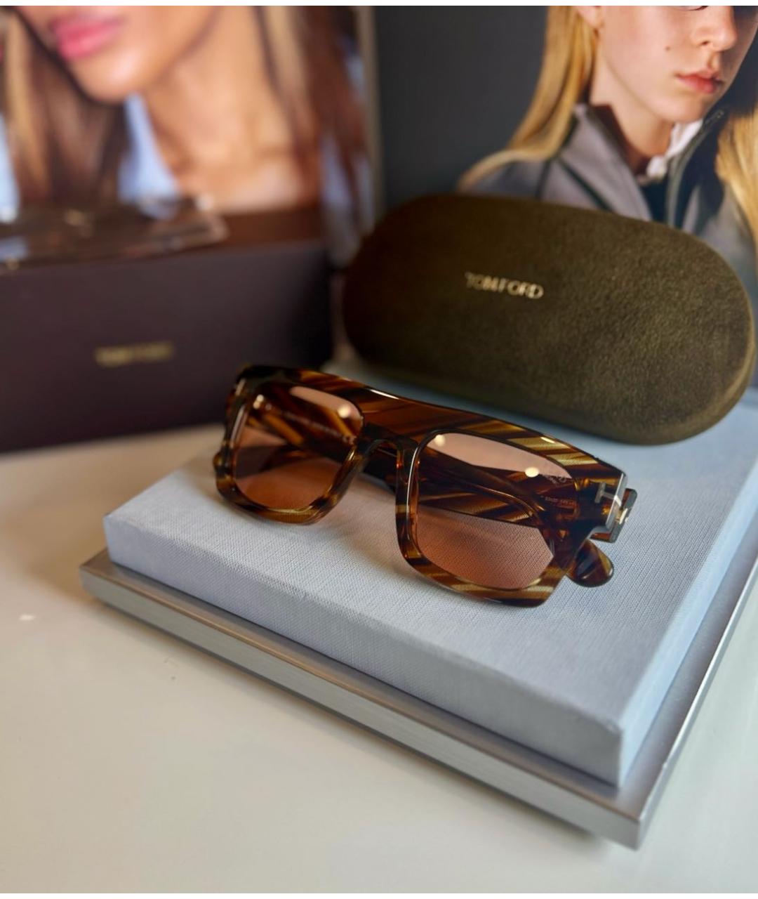 TOM FORD Коричневые пластиковые солнцезащитные очки, фото 4