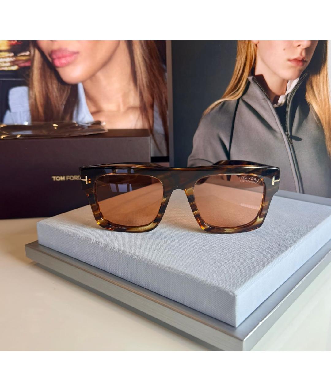 TOM FORD Коричневые пластиковые солнцезащитные очки, фото 5