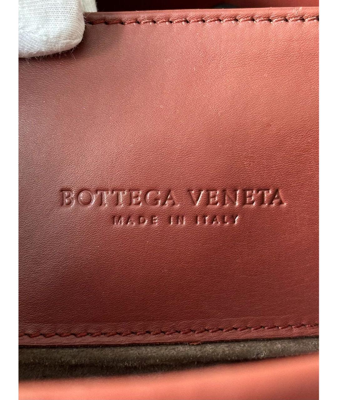 BOTTEGA VENETA Коричневая кожаная сумка с короткими ручками, фото 8